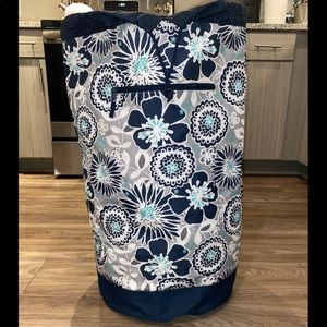 Thirty-one laundry tote!